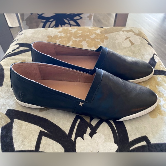 Frye Melanie Slip On, Black Low Profile, Sneaker-Inspired - Picture 3 of 10